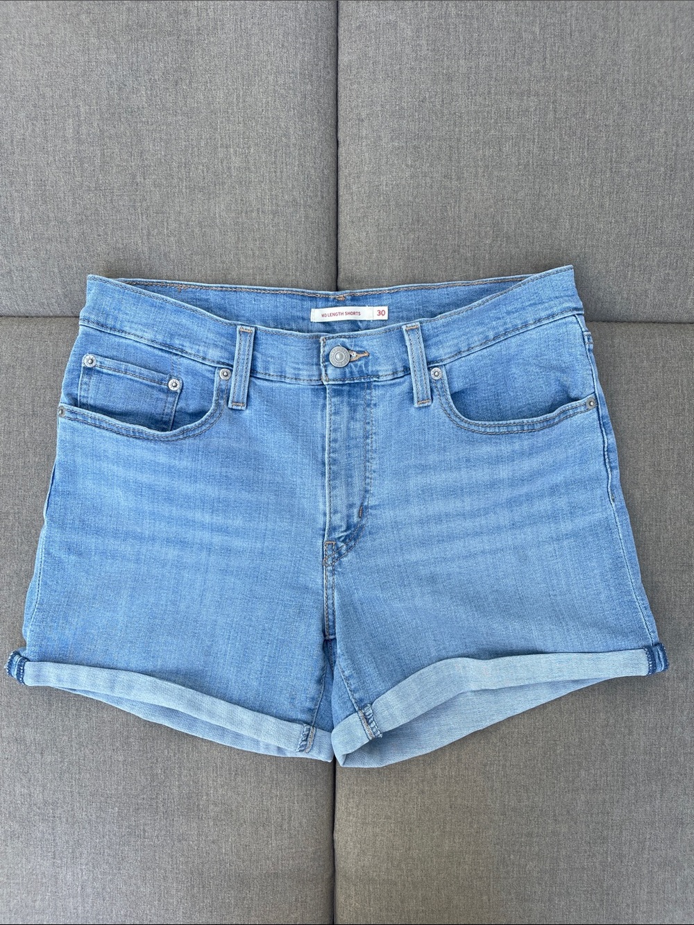 LEVI’S Light Blue Denim Roll-Hem Women's Shorts